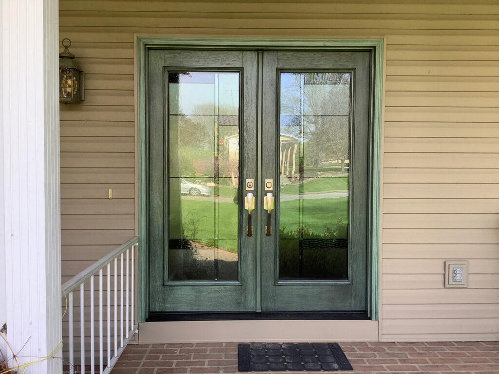 1. Front doors close